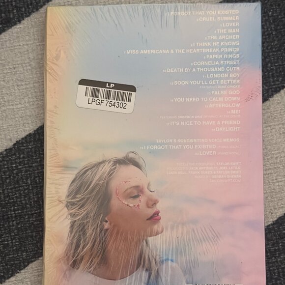 💖 Taylor Swift – Lover (Deluxe Album Version 2) - Picture 3 of 3
